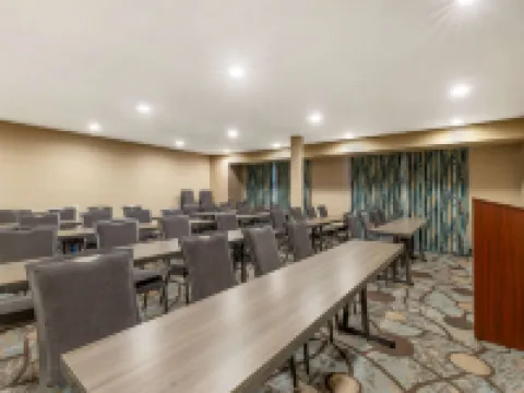 Best Western Plus Oceanside Palms Hotels in Oceanside