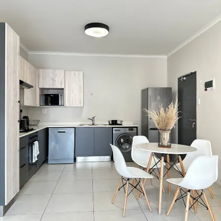 Humble Abode - 93 On New - Midrand