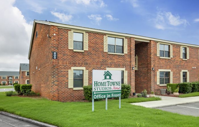 HomeTowne Studios Huntsville - Madison