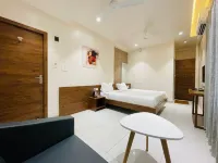 Yogiraj Exclusive Lodge Hotel a Barshi