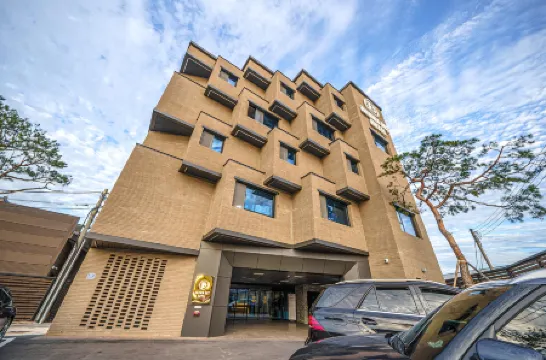 Andong Brown Dot Pungsan Branch Отели в г. Андон