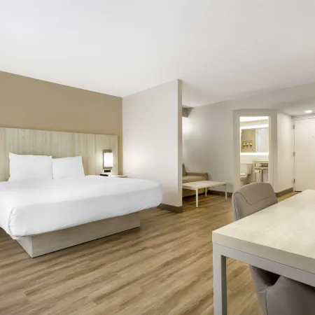 Best Western Plus Sugar Land/Stafford