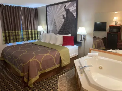 Super 8 by Wyndham Chisago City Hotels in Columbus