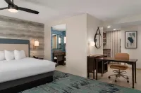 Homewood Suites by Hilton Newport/Middletown - parking