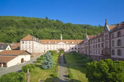 Hôtellerie du Couvent Oberbronn Hotel dekat Source de la Liese