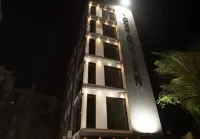 Voxton Inn Hotels near Maxus Mall
