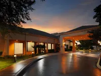 Courtyard Houston Hobby Airport Hotels near Space Center Houston