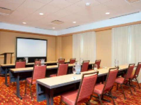 Courtyard Peoria Downtown Hotels in Peoria