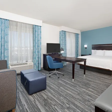 Hampton Inn & Suites Childress
