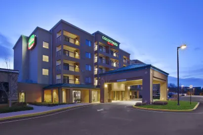 Courtyard Somerset