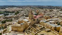 Country Views by the sea Holiday Time in Gozo Hotels in Marsalforn
