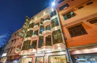 Hotel Baba Deluxe Near New Delhi Railway Station and City Center -by Rcg Hotels