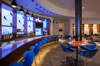 Le Meridien Boston Cambridge - ที่มีบาร์