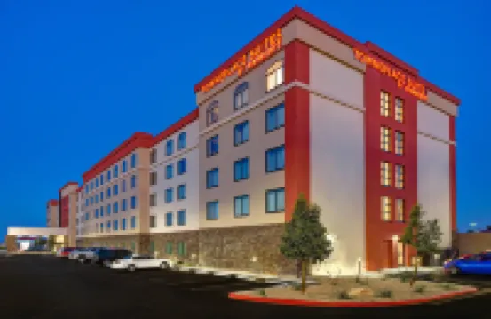 TownePlace Suites Las Vegas Airport South シェルビー アメリカン社周辺のホテル
