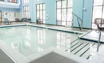 Hampton Inn & Suites Chesapeake-Square Mall