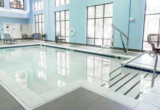 햄프턴 인 & 스위트 체서피크-스퀘어 몰 이미지