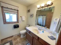 Lake Mohawksin Shores Unit C, Upper One bedroom Lakeside Apartment