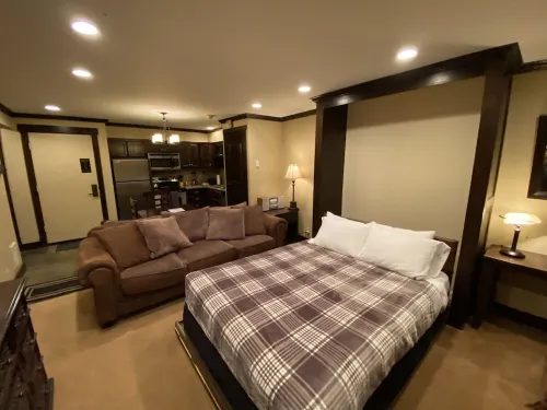 PERFECT LOCATION: Slope Side Park City Condo