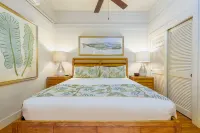 Rare Find w/ 2 AC! Newly renovated condo #128, ground flr, 3-4 min walk to beach