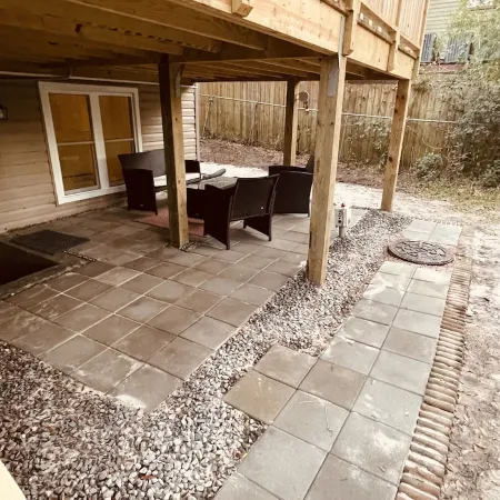 Unit B, Spirit of Folly, Pet Friendly, 2 short blocks - 100 yards - to the beach