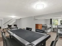 Private/spacious home w/backyard near Grand Park Hotels in Westfield