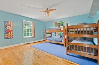 Country Castle Retreat! Beautiful 4600+ sq 4 bd 4 bath sprawling country estate!