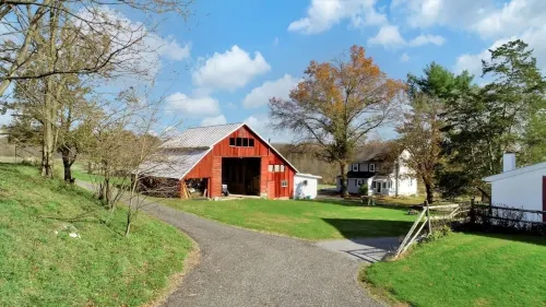 Long Acre Farm - Quiet Setting in a Central Location Hotels in Lebanon County