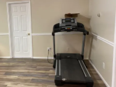 Quiet apartment at the mouth of meadow mountains.  Located right off of i15. Hotels in Millard County