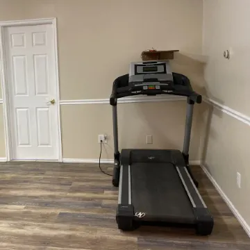 Quiet apartment at the mouth of meadow mountains.  Located right off of i15.