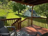 1-Bedroom Vacation Home Just 20 Minutes from Asheville