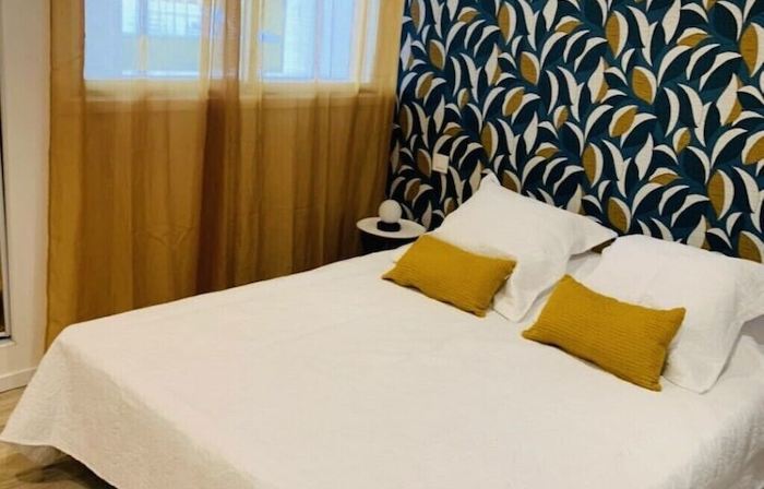 Magnificent 2/4-person beachfront apartment near CAP 3000