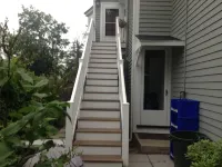 Private & Spacious Five Room Suite..Steps To Bay Beach and walk to Village. Hotels in Greenport