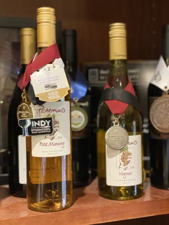 Vineyard Carriage House with High Speed Internet.