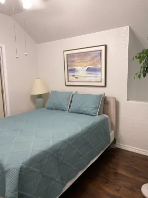 ON THE LAKE, 2 BEDROOMS / 2 BATHS, FULL AMENITIES