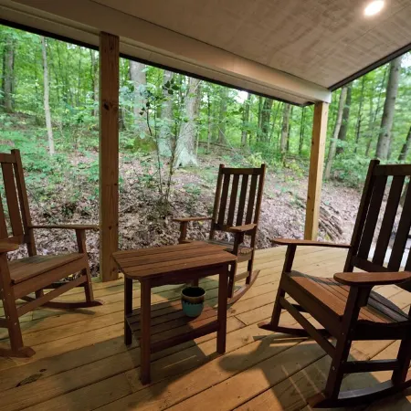 Valley Overlook, heart of Cuyahoga Valley National Park - Cabin for 4