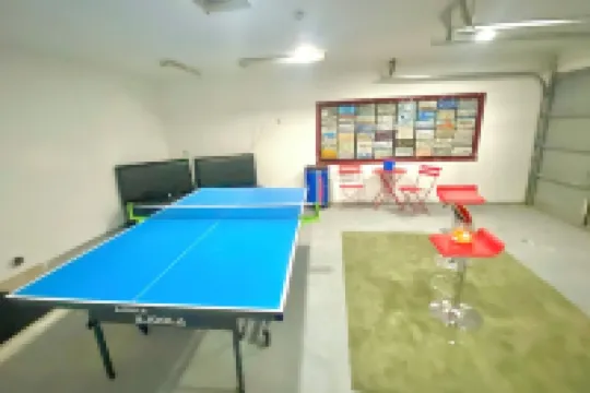 1.3 Mile to Kyle Field,10 min walk to A&M campus & Century Square, Pet friendly