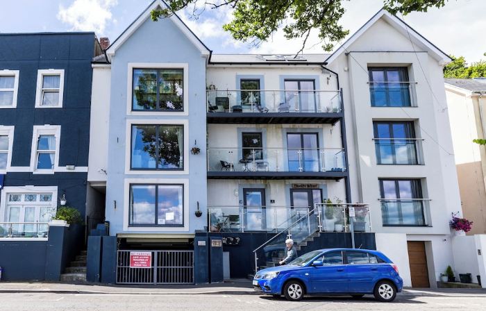 Luxury apartment with beautiful sea views.  Private parking, lift and hot tub.
