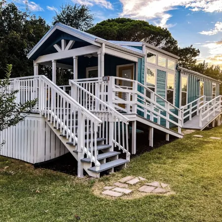 1 Bdrm, Sleeps 4, Close to water, Firepit, Pet friendly, Full Kitchen