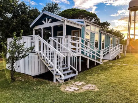 1 Bdrm, Sleeps 4, Close to water, Firepit, Pet friendly, Full Kitchen