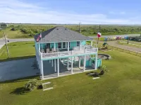 Ocean View + Hot Tub + Beach Access + Pool Table + Fire Pit + Kids Playset
