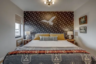 Alma Away For Your Perfect Western Stay Hotel dekat Cadoma Foundation