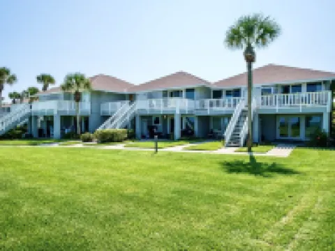 607 Surf Villas Oceanfront Condo at Sawgrass Beach Club Near Tpc and Mayo Clinic Hoteles en Sawgrass