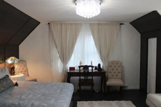 Beautiful House! 15min away from Wisconsin Dells, Skiing Resorts and Devils lake