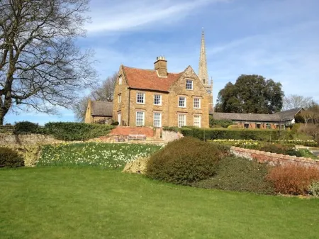 Braunston Manor Cottage: 4-poster beds & ensuites