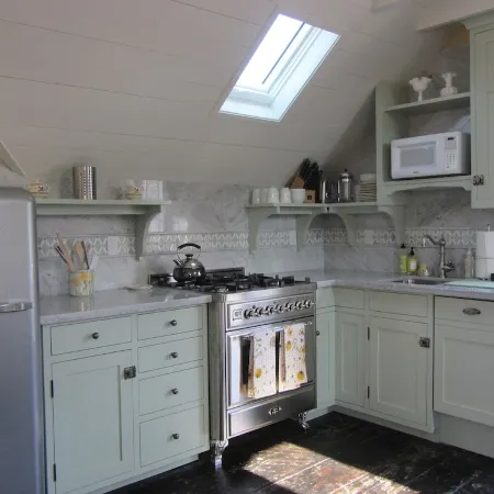 Historic 1887 Carriage House Located On Landmark Property