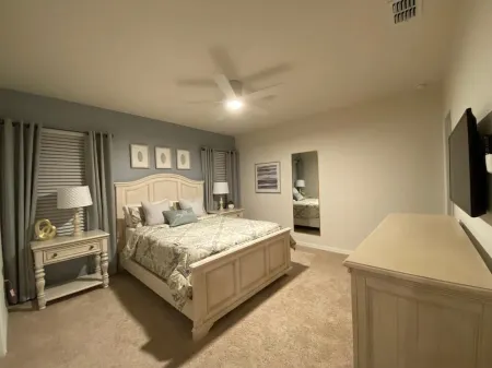 LUX HOME 5 Beds 4 1/2 baths HEATED POOL AND SPA