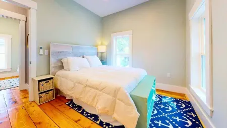 The Eagle's Nest ♦ Rooftop Deck ♦ Close to Beach Отели в г. Олд-Орчард-Бич