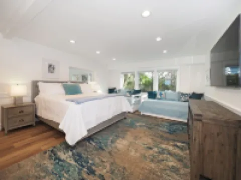 Spacious * Ocean View * Walking Trail to Beach * Hot Tub