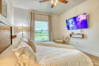 Spacious Waterfront 6 Bd Duplex in Lovely Rotonda West Near Oceans .