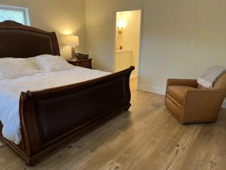 Old Southern - Lakefront - Dog friendly